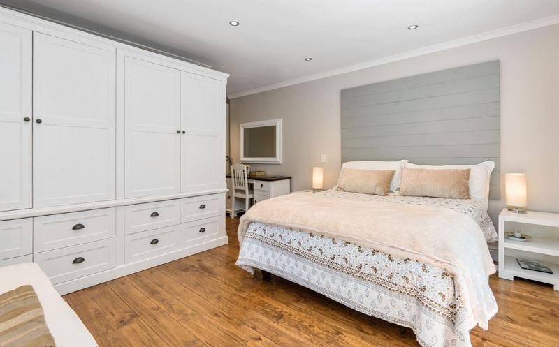 5 Bedroom Property for Sale in Hout Bay Western Cape